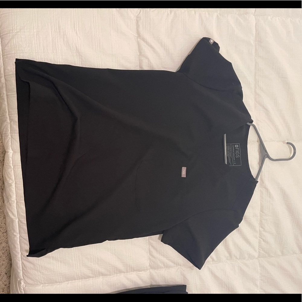 Figs One pocket Scrub Top